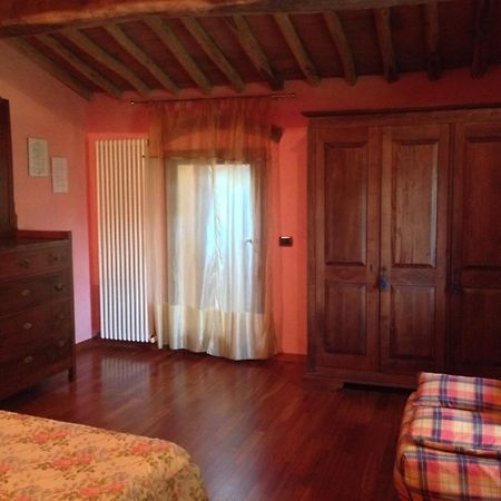 カスタニェート・カルドゥッチ Agriturismo Colle Donatucciゲストハウス エクステリア 写真