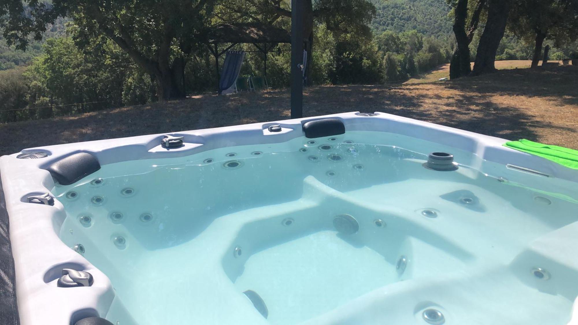 カスタニェート・カルドゥッチ Agriturismo Colle Donatucciゲストハウス エクステリア 写真